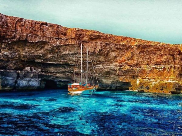 Gozo, Tour Bus & Blue Lagoon - Image 13