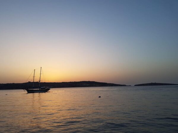 Sunset cruise - Image 9